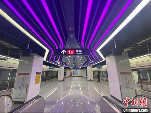 中国侨网奥体中心站点内一影 项菁 摄