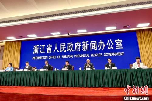 中国侨网发布会现场。 张煜欢 摄
