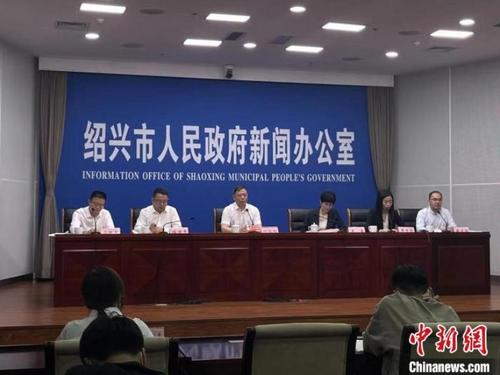 中国侨网新闻发布会现场 钟肖荪 摄