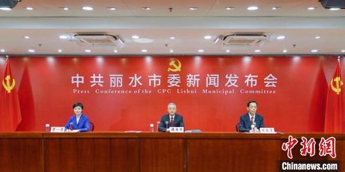 中国侨网新闻发布会现场 戴昕律 摄