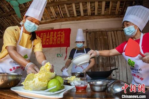中国侨网活动现场 石建华 摄