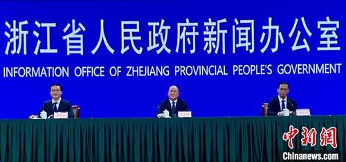 中国侨网新闻发布会现场。 钱晨菲 摄