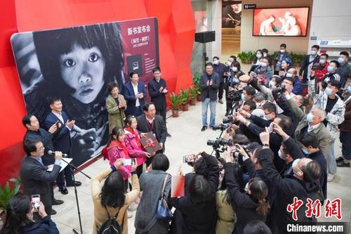 中国侨网历届摄影节现场。 程子齐 摄