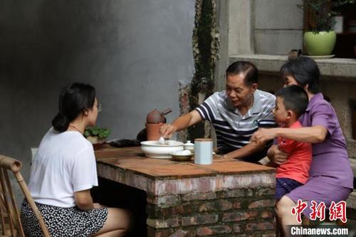 中国侨网潮汕人普遍喜欢喝茶　广东省文旅厅 供图