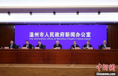 中国侨网新闻发布会现场 郑鹏 摄