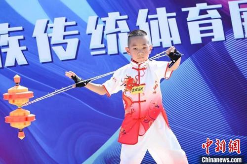 中国侨网6月24日,“石榴花开美京城”首届北京中华民族文化周在北京园博园完美收官。 北京市丰台区供图