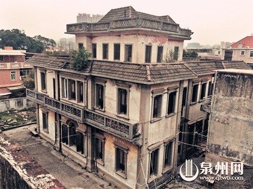 中国侨网王顺兴信局的奇园是一座典型的欧式建筑,虽然闲置遭窃,但风韵犹存。