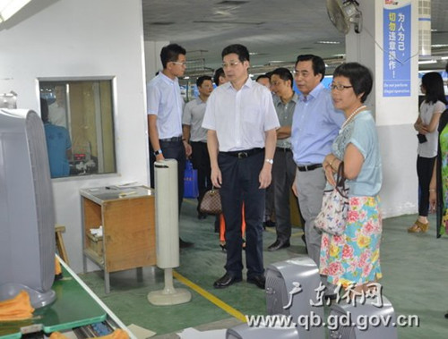 庄荣文副主任考察山湖电器有限公司