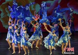 “文化中国·四海同春”晚会澳门献演受热捧 