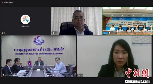 中国侨网图为东博会秘书处与东盟共办方会谈。 东博会秘书处供图