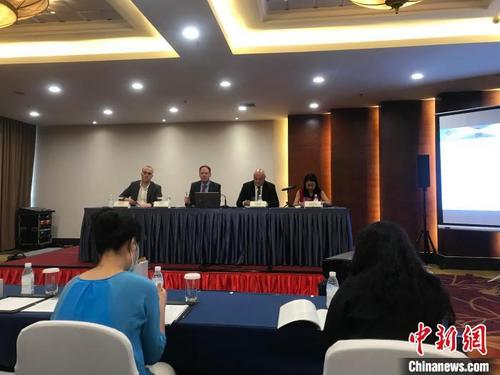 中国侨网图为新闻发布会现场。 岳依桐 摄