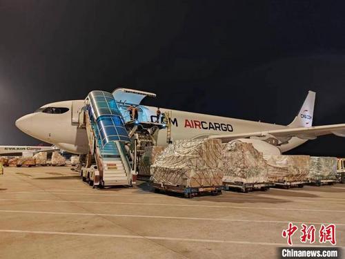 中国侨网法国达飞航空开通巴黎-广州-巴黎全货机航线 广东机场集团物流公司 供图