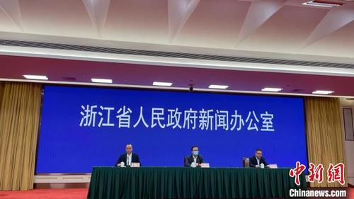 中国侨网发布会现场。 黄龄亿 摄