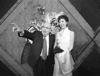 主演尚长荣、史依弘