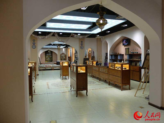 中国侨网两兄弟在西安的展示店。