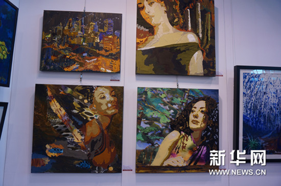 中国侨网图为参加展览的加拿大艺术家Fariba Mahmoondian的作品。