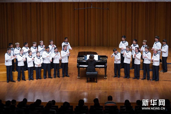 中国侨网10月14日，维也纳童声合唱团在国家大剧院音乐厅演出。（罗晓光 摄）