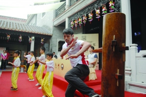 中国侨网(刘洋河 钟静芳 黄清华 陈旧 摄)