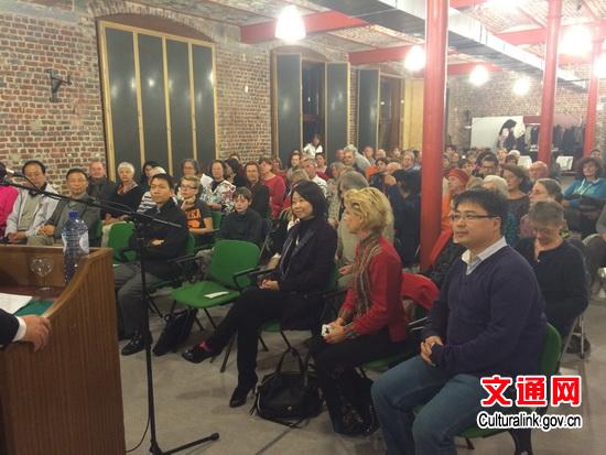 中国侨网现场参与人数众多。