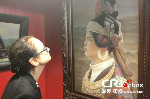 中国侨网“亲情中华-多彩贵州”油画展巴黎开幕