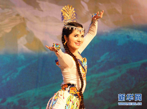 (车宏亮 摄)   由中国新疆海外交流协会组织的"中国文化·魅力