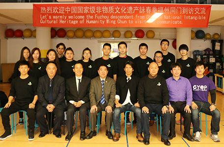 中国侨网郑祖杰一行受到费城当地侨团的热烈欢迎。(美国《侨报》/邓凯 摄)