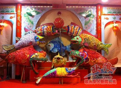 中国侨网马德里华人用于春节表演的鱼灯已准备就绪。（西班牙欧浪网）