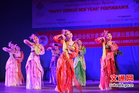中国侨网舞蹈《大唐牡丹赋》。