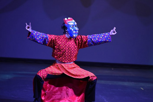 中国侨网江西传统舞《祭》。（法国《欧洲时报》中欧·东欧版）