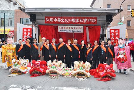 中国侨网猴屿民俗文化中心举办民俗文化节。(美国《侨报》)