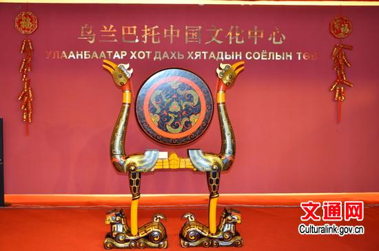 中国侨网漆器《大虎座鸟架鼓》