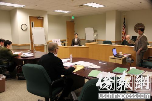 中国侨网-美华裔蜂疗针灸师法庭激辩:蜂疗不会
