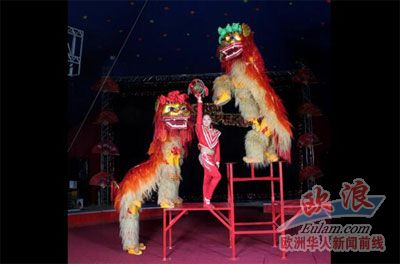 中国杂技惊艳西班牙cartagena。(西班牙欧浪网)