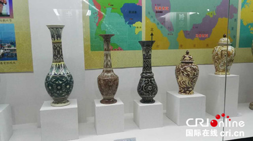 古晋潮州人生产的有当地民族特色的陶瓷