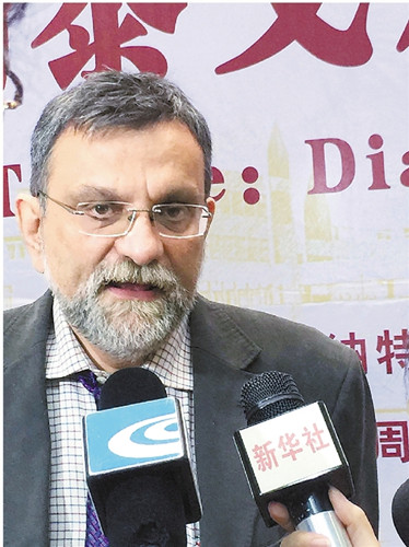鲁迅长孙周令飞