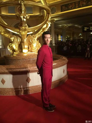 中国著名青年舞蹈家朱晗此次特邀出演《卡门》,精彩表现令人期待。(日本《中文导报》)