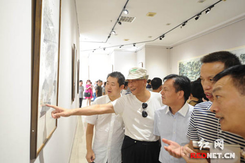 湖南画家陈小奇将首次赴美办个展。