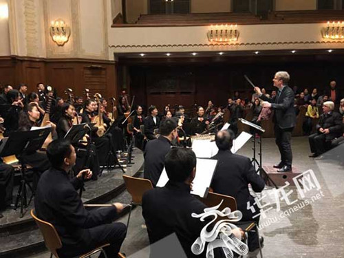 演出现场。(资料图)