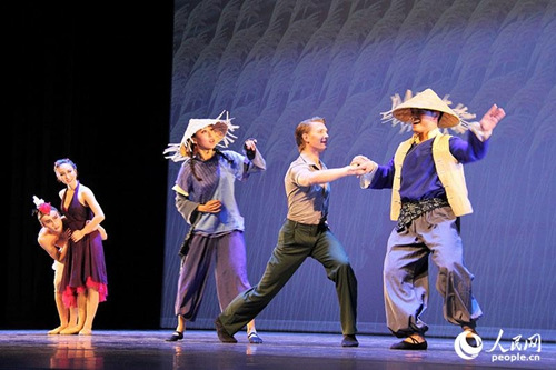 芭蕾舞剧《丹顶鹤》在华盛顿上演。摄影：高石