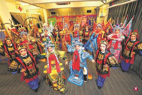 中国侨网威武勇猛的八将军,是本届潮州节开幕日迎宾队的主角。(新加坡《联合早报》/陈来福 摄)