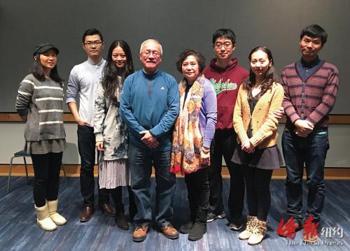 中国侨网“茸茸雅集”昆曲、书法交流会参与嘉宾合影。 (美国《侨报》/陈辰 摄)