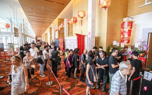 中国侨网“潮州节2016”活动结合了潮州文化、艺术、美食等元素,吸引了各年龄层的潮州人参与。(新加坡《联合早报》/陈斌勤 摄)