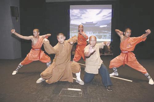 中国侨网武术大师率队表演。(澳大利亚《新快报》资料图)
