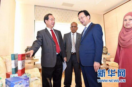 翻译中国古典四大名著 马来西亚花了多少年?-