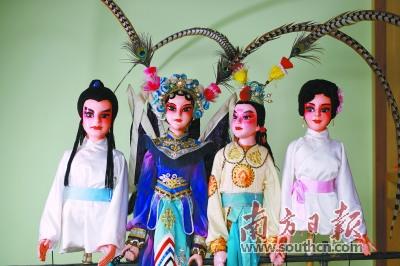 中国侨网制作精良的传统木偶道具。本栏摄影 南方日报记者 王良珏