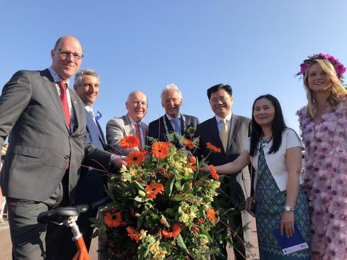 中国侨网图片来源:中国驻荷兰大使馆网站
