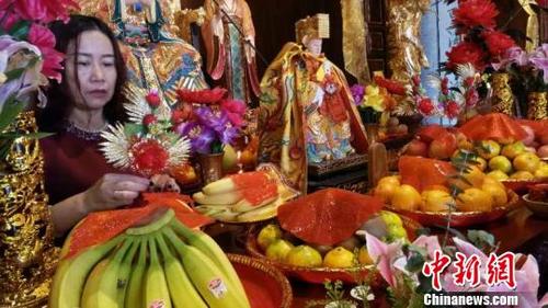 中国侨网首届沈阳妈祖文化旅游节现场。 高亚成 摄