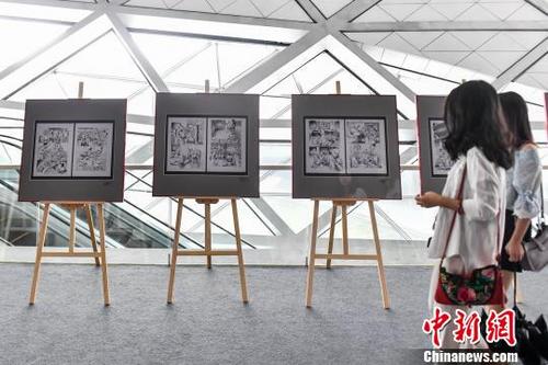中国侨网舞剧《醒·狮》计划本月底首演,其同名纪录片与漫画20日率先亮相。 陈骥旻 摄