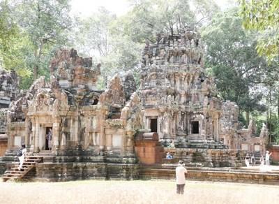 中国侨网周萨神庙是中国政府援助柬埔寨吴哥古迹保护（一期）项目的修复对象，该项目于2008年通过验收并移交柬方。 本报记者 赵益普摄  