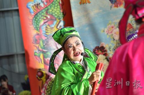 中国侨网台上一分钟,台下十年功。(来源:马来西亚《星洲日报》)
